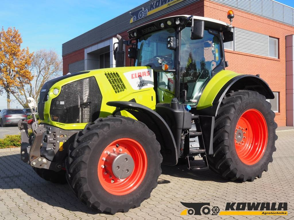 Claas Axion 840 CEBIS - Farm tractor: picture 1 Claas Axion 840 CEBIS - Farm tractor: picture 1