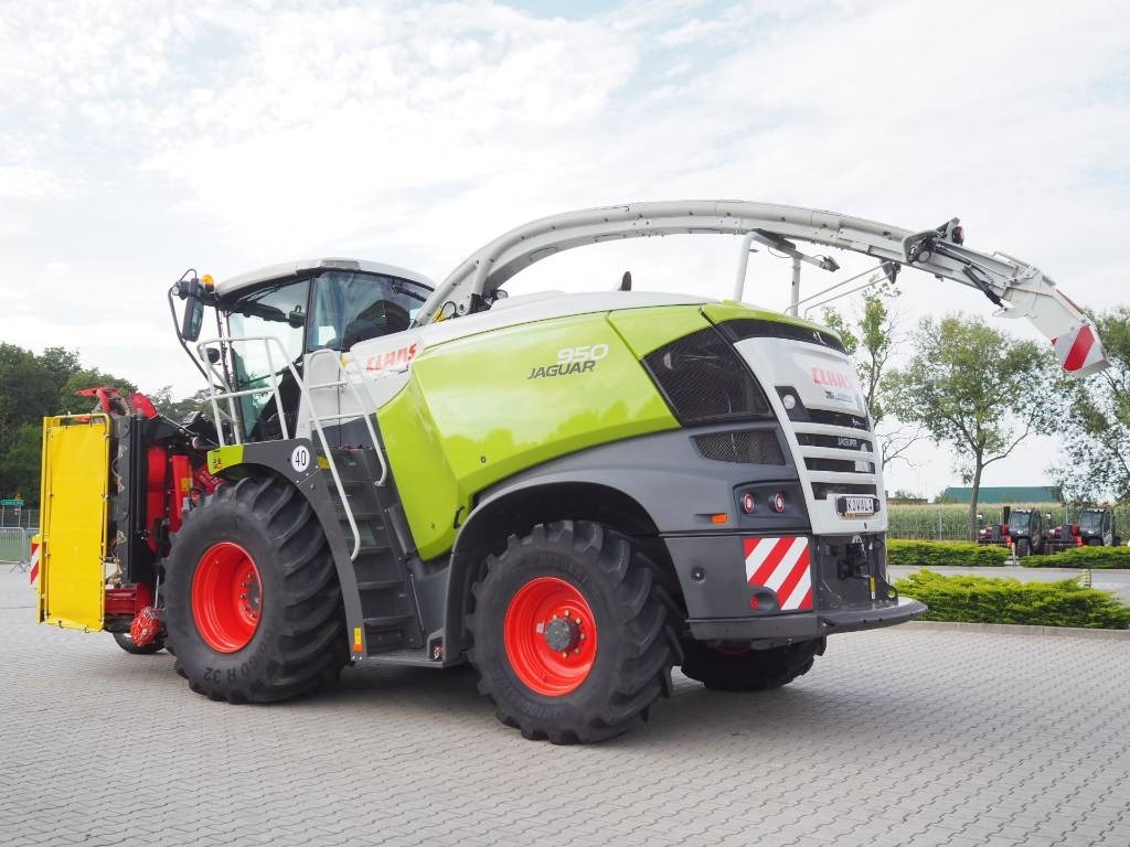 Claas Jaguar 950 4WD+ Kemper 375 Plus - Forage harvester: picture 2 Claas Jaguar 950 4WD+ Kemper 375 Plus - Forage harvester: picture 2