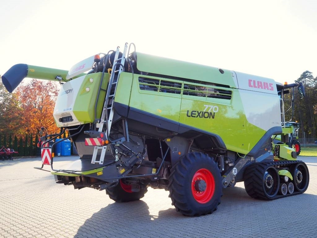 Claas Lexion 770TT 4x4 + V1200 - Combine harvester: picture 3 Claas Lexion 770TT 4x4 + V1200 - Combine harvester: picture 3