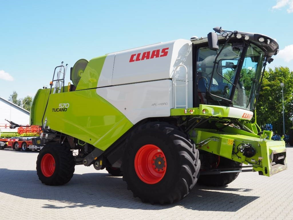 Claas Tucano 570 GPS + V770 - Combine harvester: picture 4 Claas Tucano 570 GPS + V770 - Combine harvester: picture 4
