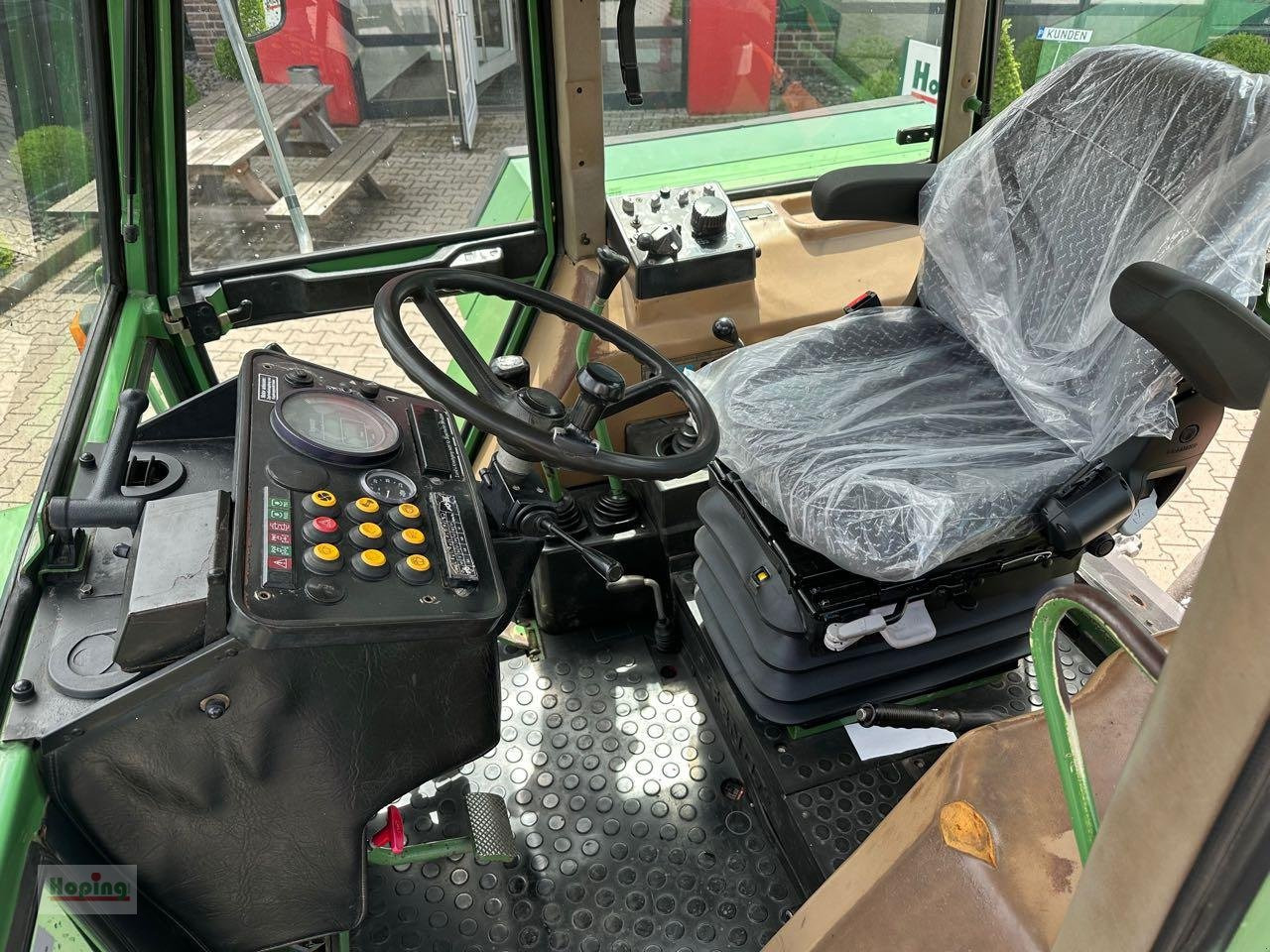 Farm tractor Fendt Favorit 614 LSA Turbomatik: picture 15