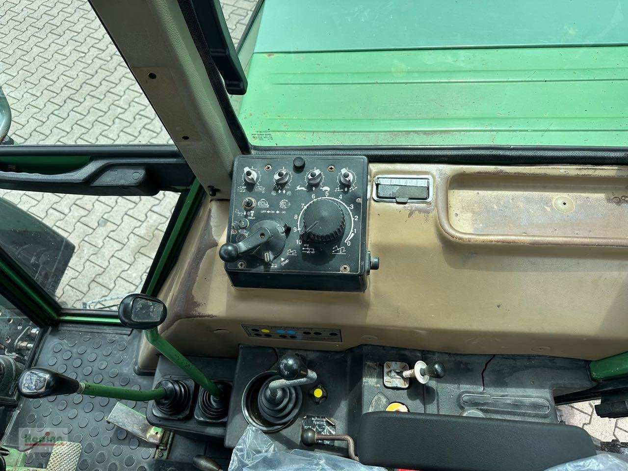 Farm tractor Fendt Favorit 614 LSA Turbomatik: picture 16