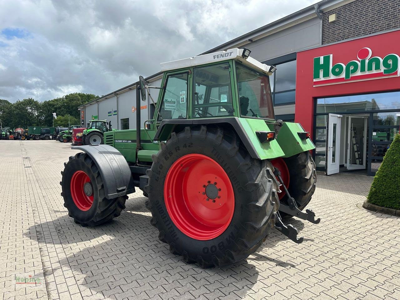 Farm tractor Fendt Favorit 614 LSA Turbomatik: picture 13