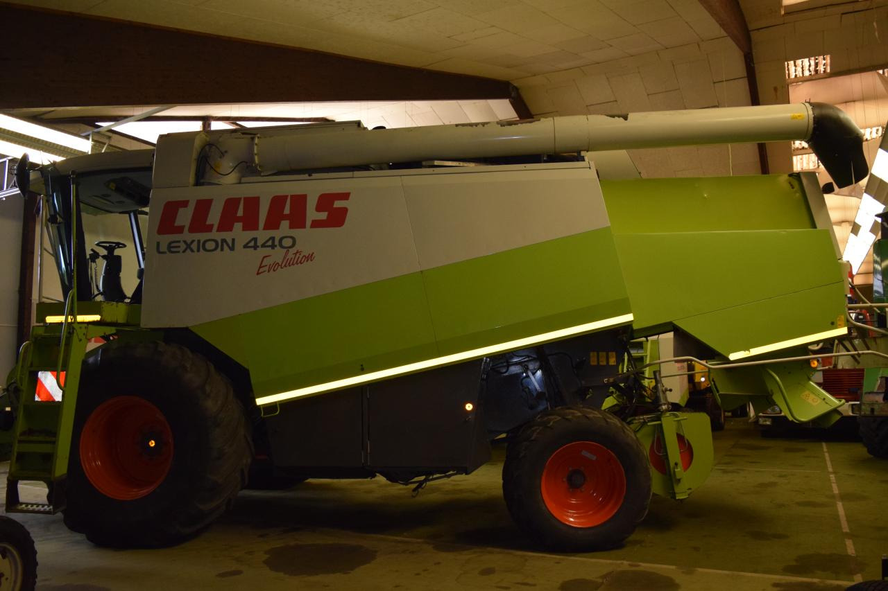 CLAAS Lexion 440 Evolution - Combine harvester: picture 3 CLAAS Lexion 440 Evolution - Combine harvester: picture 3