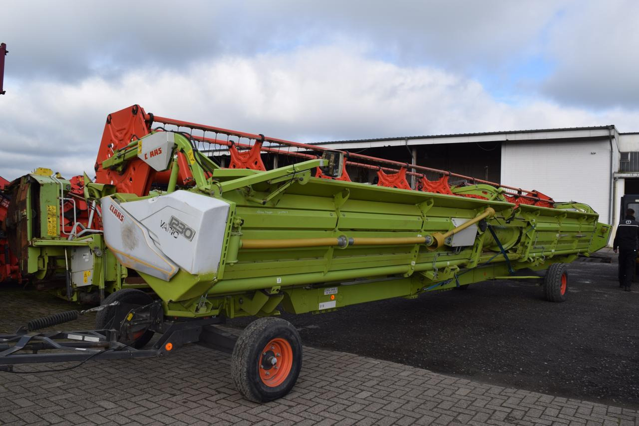 CLAAS V 1230  Vario *Schneidwerk* - Grain header: picture 1 CLAAS V 1230  Vario *Schneidwerk* - Grain header: picture 1