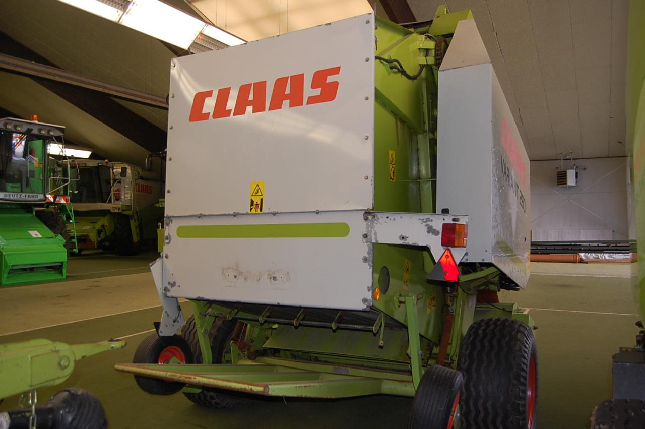 CLAAS Variant 280 - Round baler: picture 3 CLAAS Variant 280 - Round baler: picture 3
