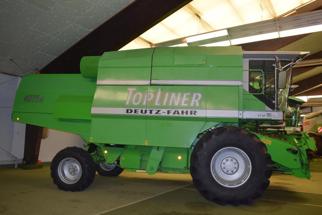 Deutz-Fahr 4075 H TopLiner - Combine harvester: picture 2 Deutz-Fahr 4075 H TopLiner - Combine harvester: picture 2