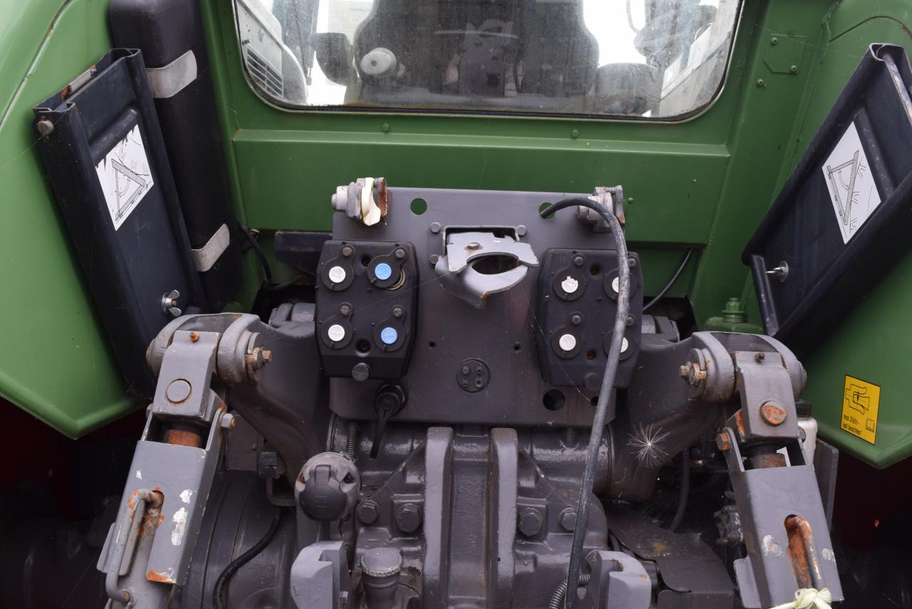 Fendt 712 Vario - Farm tractor: picture 4 Fendt 712 Vario - Farm tractor: picture 4