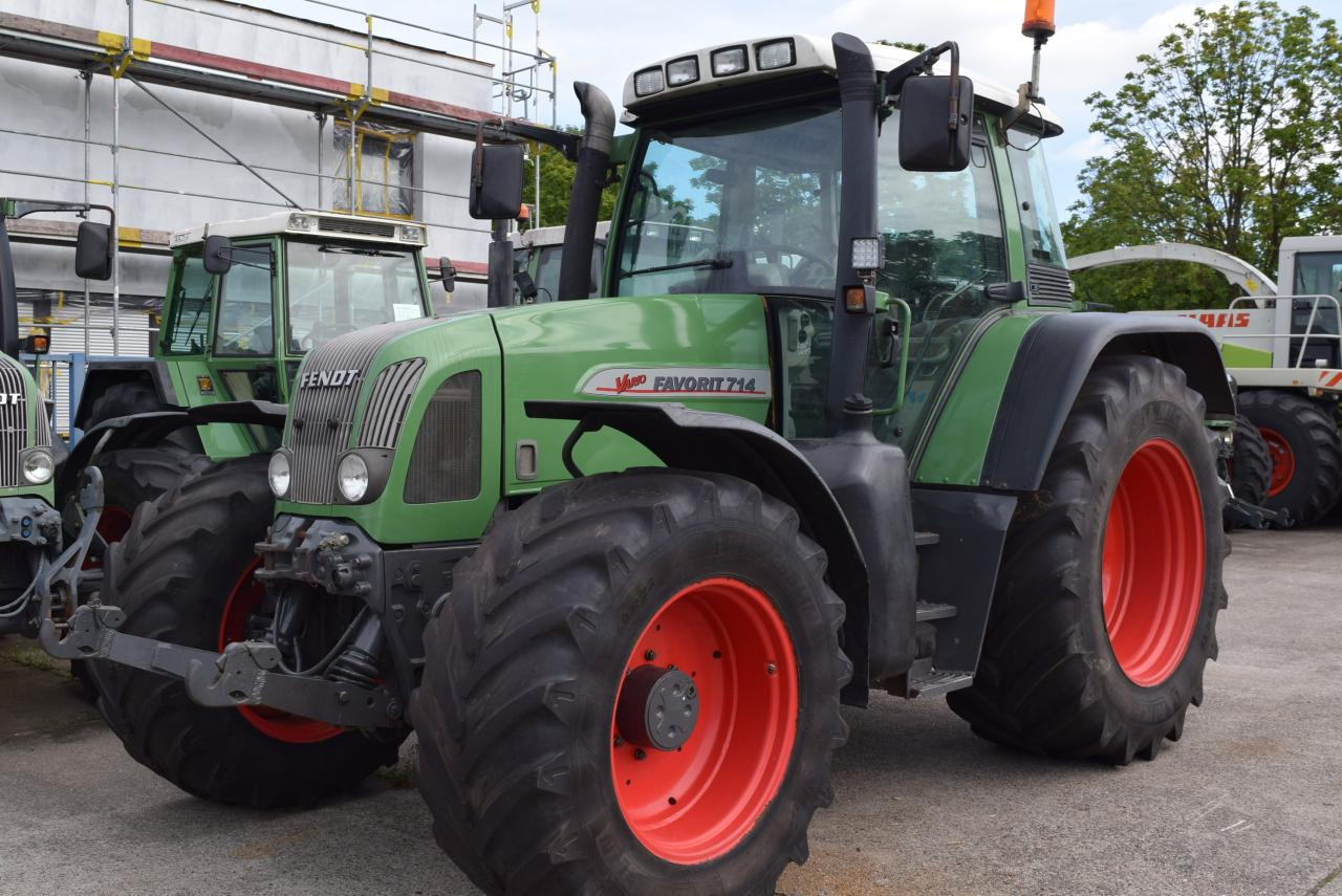 Fendt 714 Vario - Farm tractor: picture 3 Fendt 714 Vario - Farm tractor: picture 3