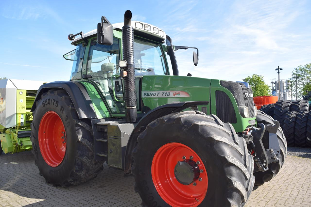 Fendt 718 Vario TMS - Farm tractor: picture 4 Fendt 718 Vario TMS - Farm tractor: picture 4