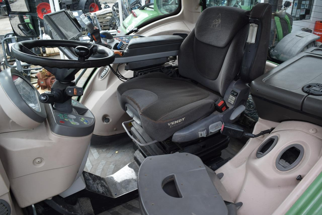Farm tractor Fendt 826 Vario SCR ProfiPlus: picture 8