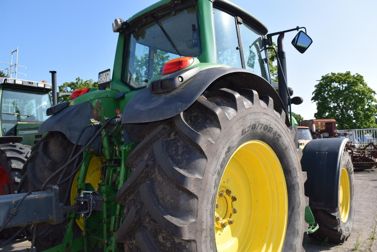 John Deere 7530 Premium - Farm tractor: picture 5 John Deere 7530 Premium - Farm tractor: picture 5