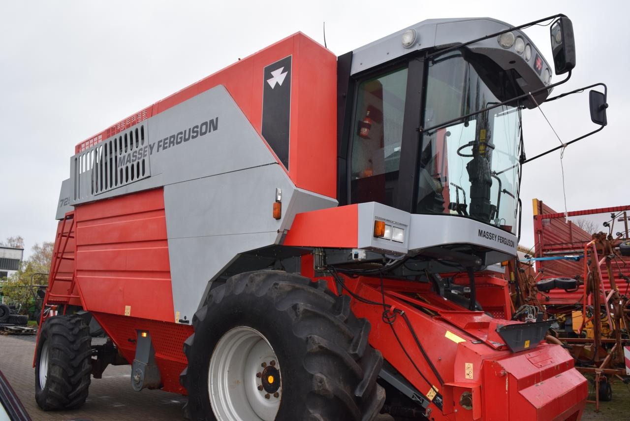 Massey Ferguson MF 7256 *4x4* - Combine harvester: picture 2 Massey Ferguson MF 7256 *4x4* - Combine harvester: picture 2
