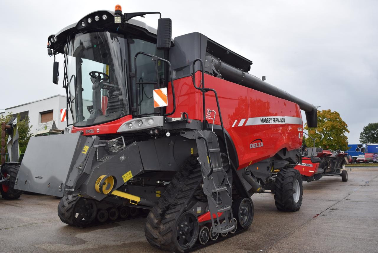 Massey Ferguson MF 9380 Delta - Combine harvester: picture 1 Massey Ferguson MF 9380 Delta - Combine harvester: picture 1