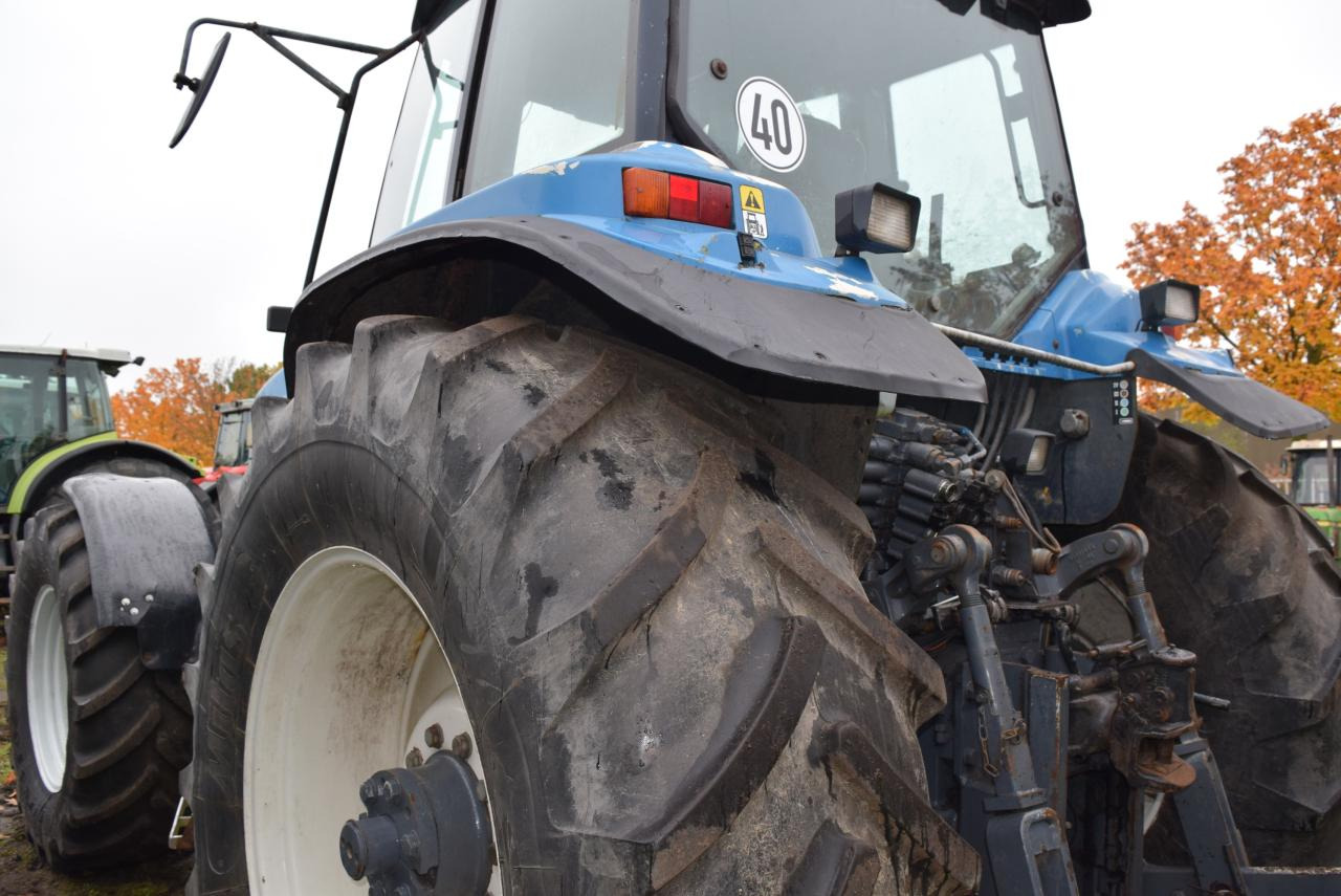 New Holland 8670 - Farm tractor: picture 5 New Holland 8670 - Farm tractor: picture 5