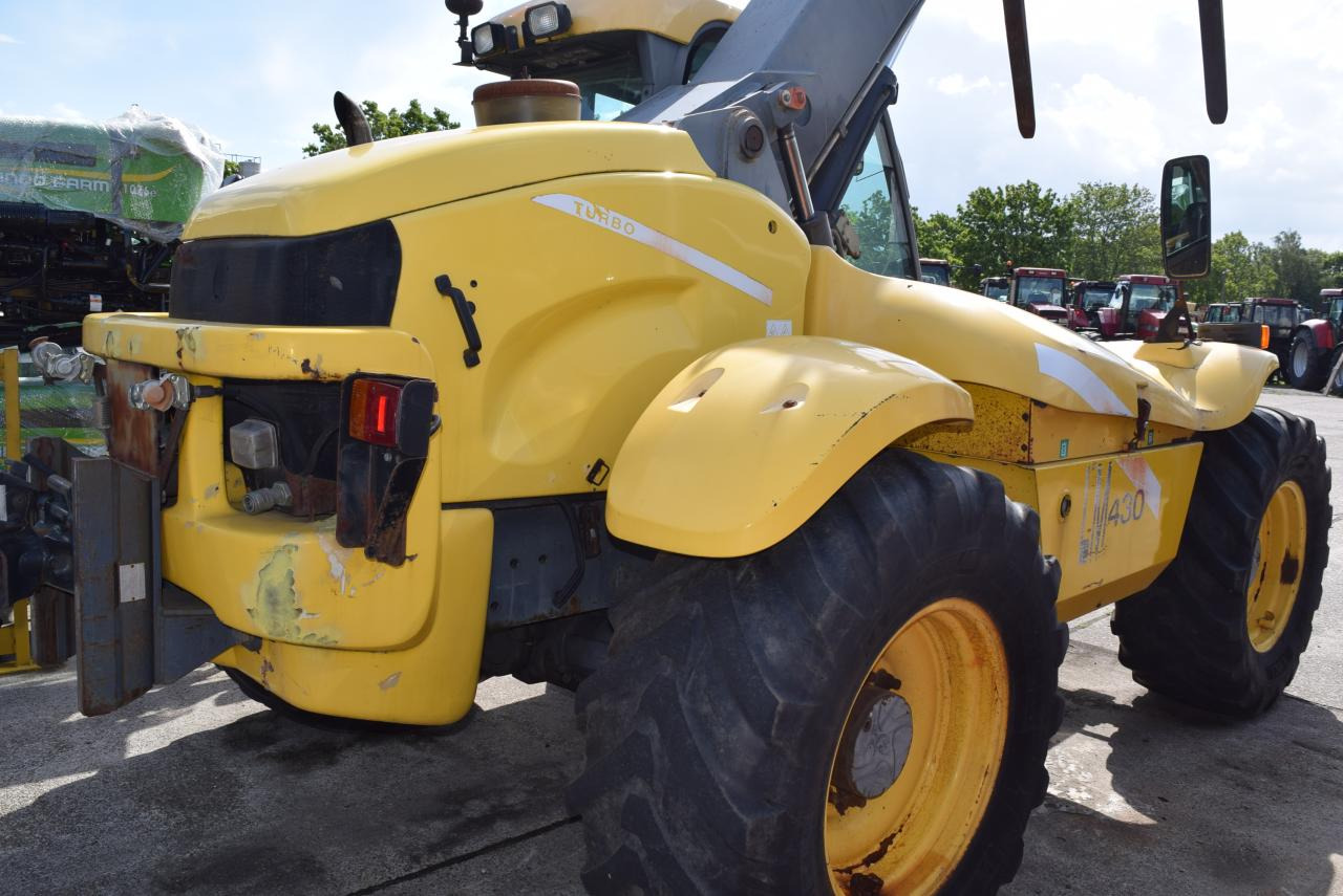 New Holland LM 430 - Telescopic handler: picture 3 New Holland LM 430 - Telescopic handler: picture 3