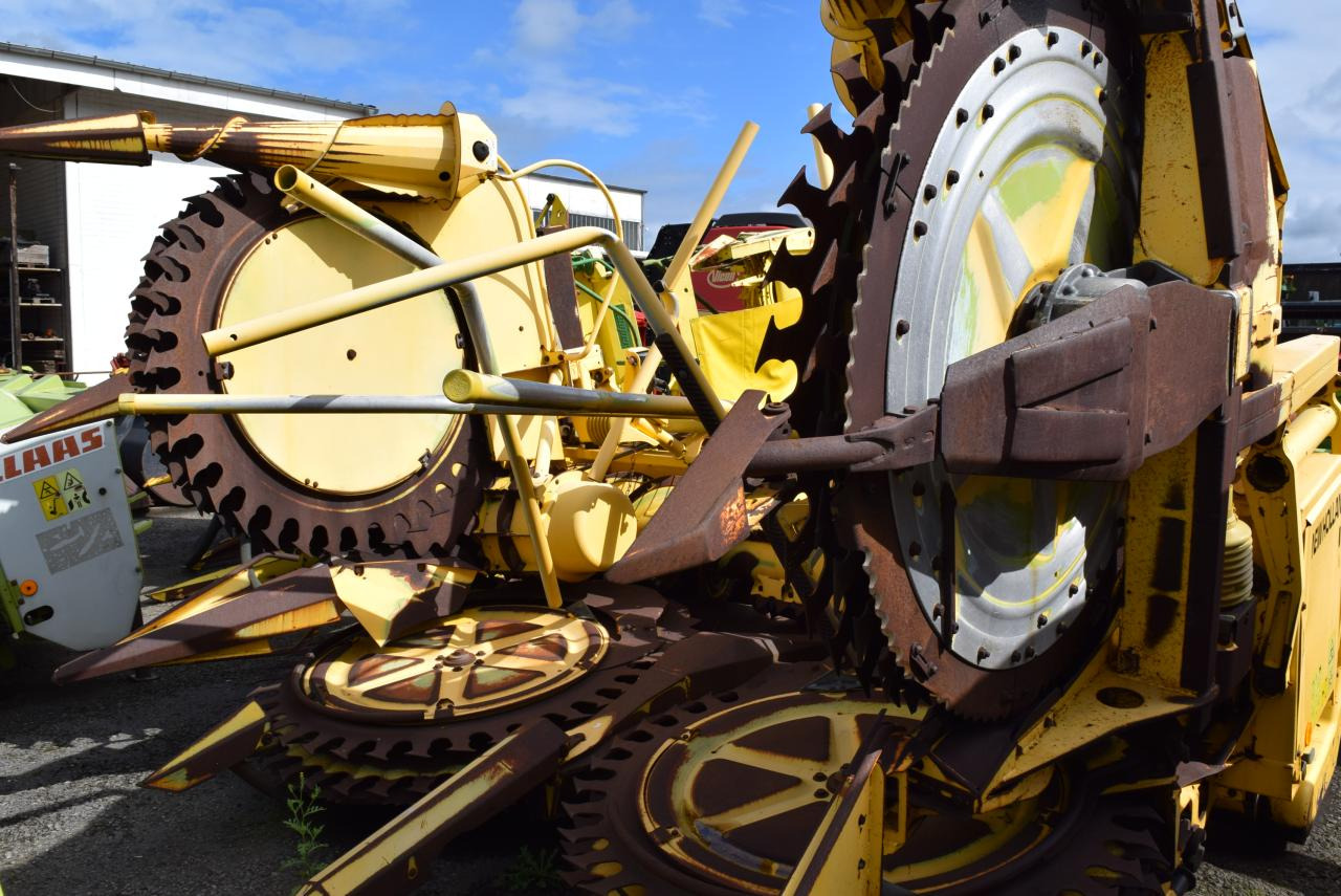 New Holland RI 600 *Maisgebiss* - Corn header: picture 2 New Holland RI 600 *Maisgebiss* - Corn header: picture 2