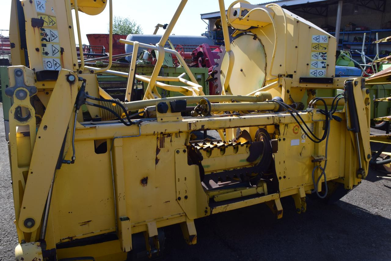 New Holland RI 600 *Maisgebiss* - Corn header: picture 5 New Holland RI 600 *Maisgebiss* - Corn header: picture 5