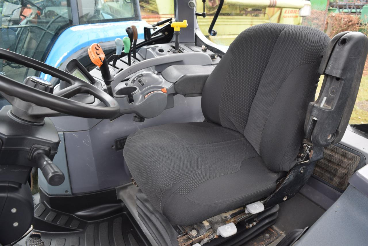 Lease a New Holland T 7040 New Holland T 7040: picture 7