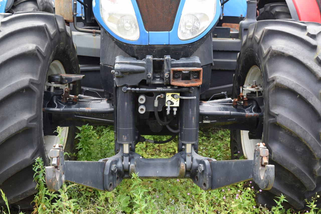 Lease a New Holland T 7040 New Holland T 7040: picture 6