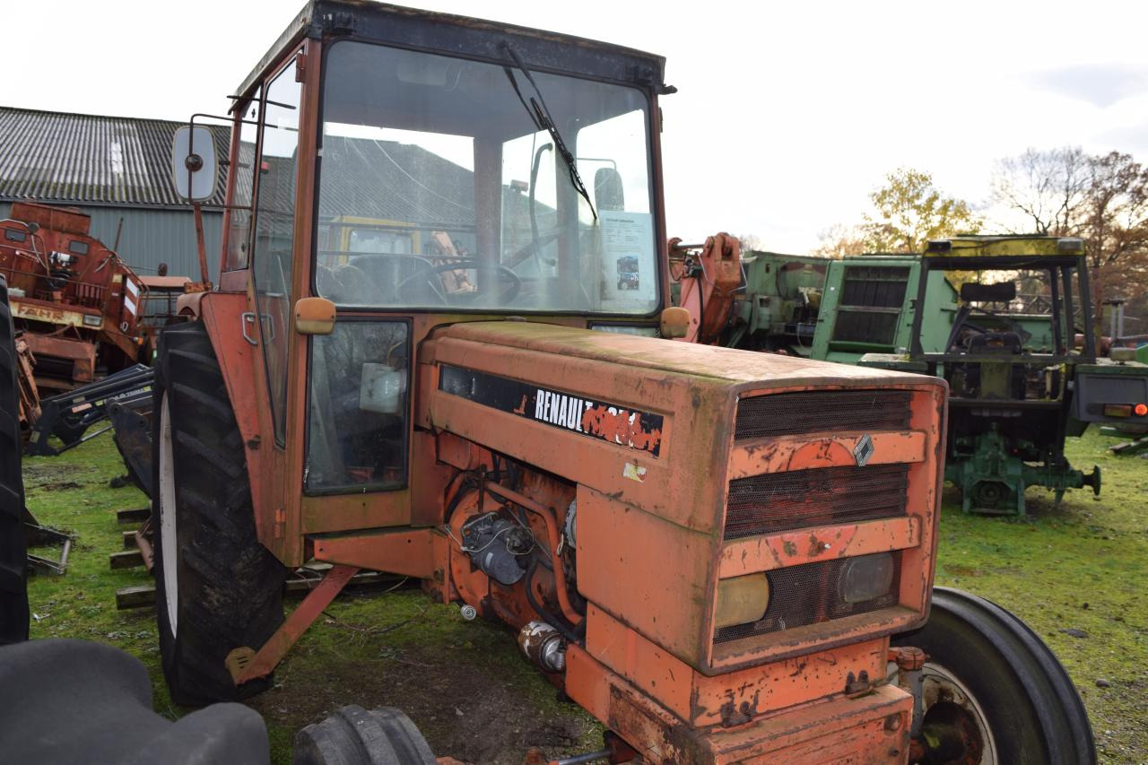 Renault 651 - Farm tractor: picture 1 Renault 651 - Farm tractor: picture 1