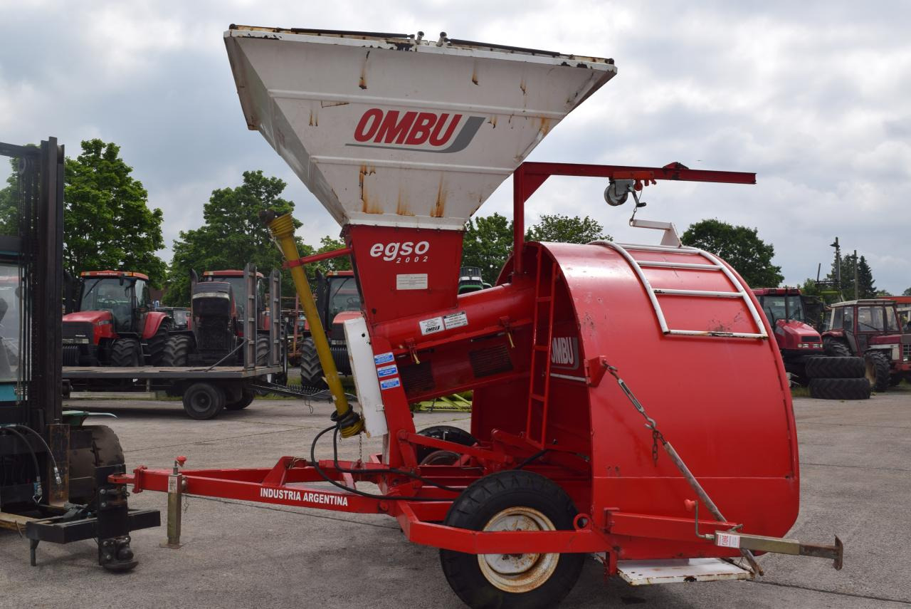 Schlauchpresse/Schlauchsilierung Embolsadoras Ombu EGSO 2002 - Post-harvest equipment: picture 1 Schlauchpresse/Schlauchsilierung Embolsadoras Ombu EGSO 2002 - Post-harvest equipment: picture 1