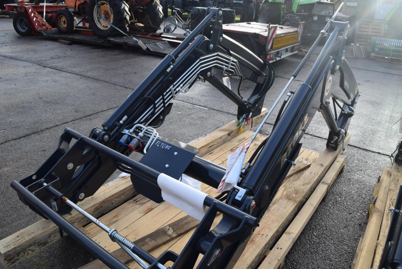 Stoll Solid 38-20 P - Front loader for tractor: picture 3 Stoll Solid 38-20 P - Front loader for tractor: picture 3