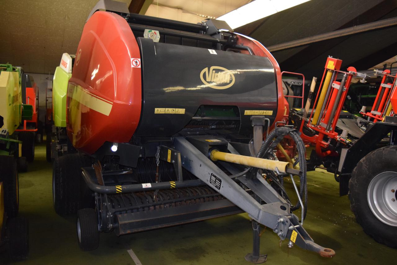Vicon RV 4220 SC 14 - Round baler: picture 4 Vicon RV 4220 SC 14 - Round baler: picture 4