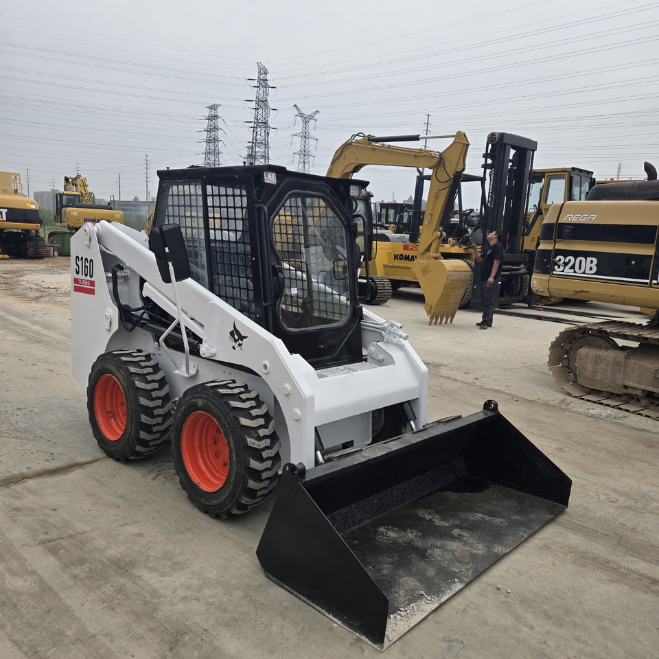 BOBCAT S160 - Skid steer loader: picture 4 BOBCAT S160 - Skid steer loader: picture 4