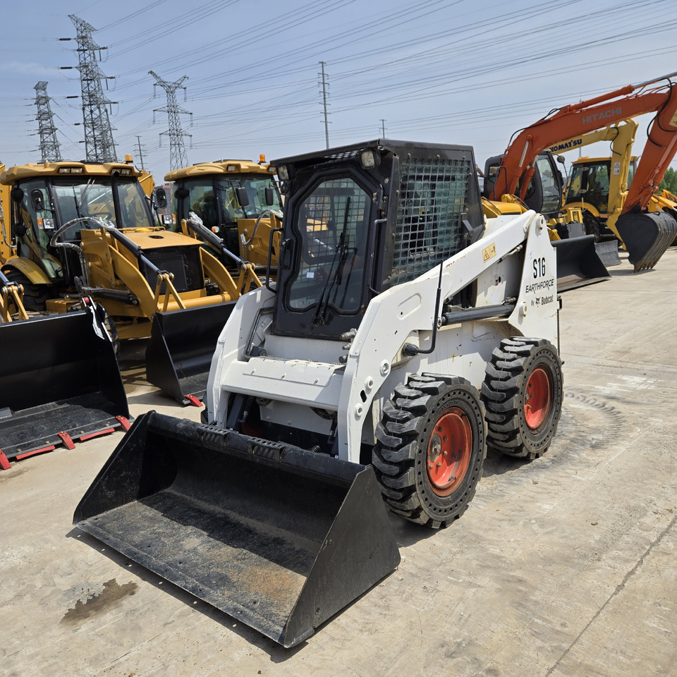 Bobcat S16 - Skid steer loader: picture 2 Bobcat S16 - Skid steer loader: picture 2