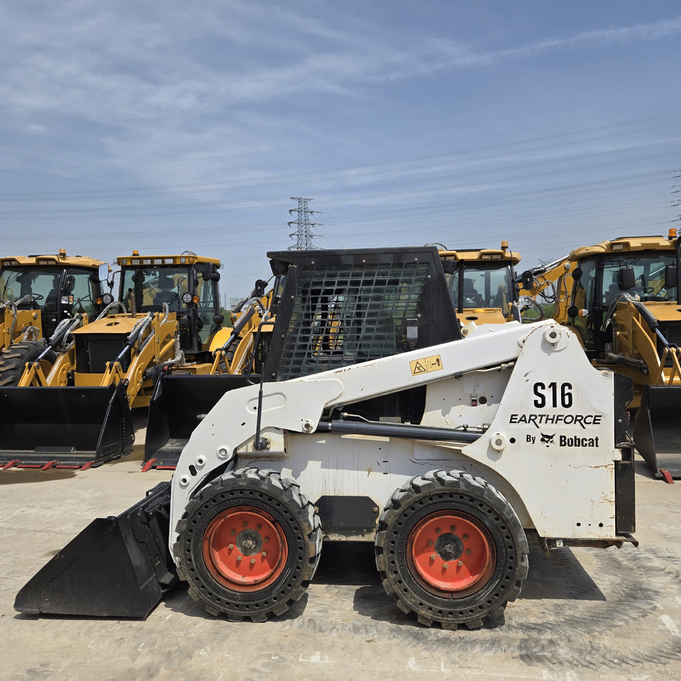 Bobcat S16 - Skid steer loader: picture 1 Bobcat S16 - Skid steer loader: picture 1