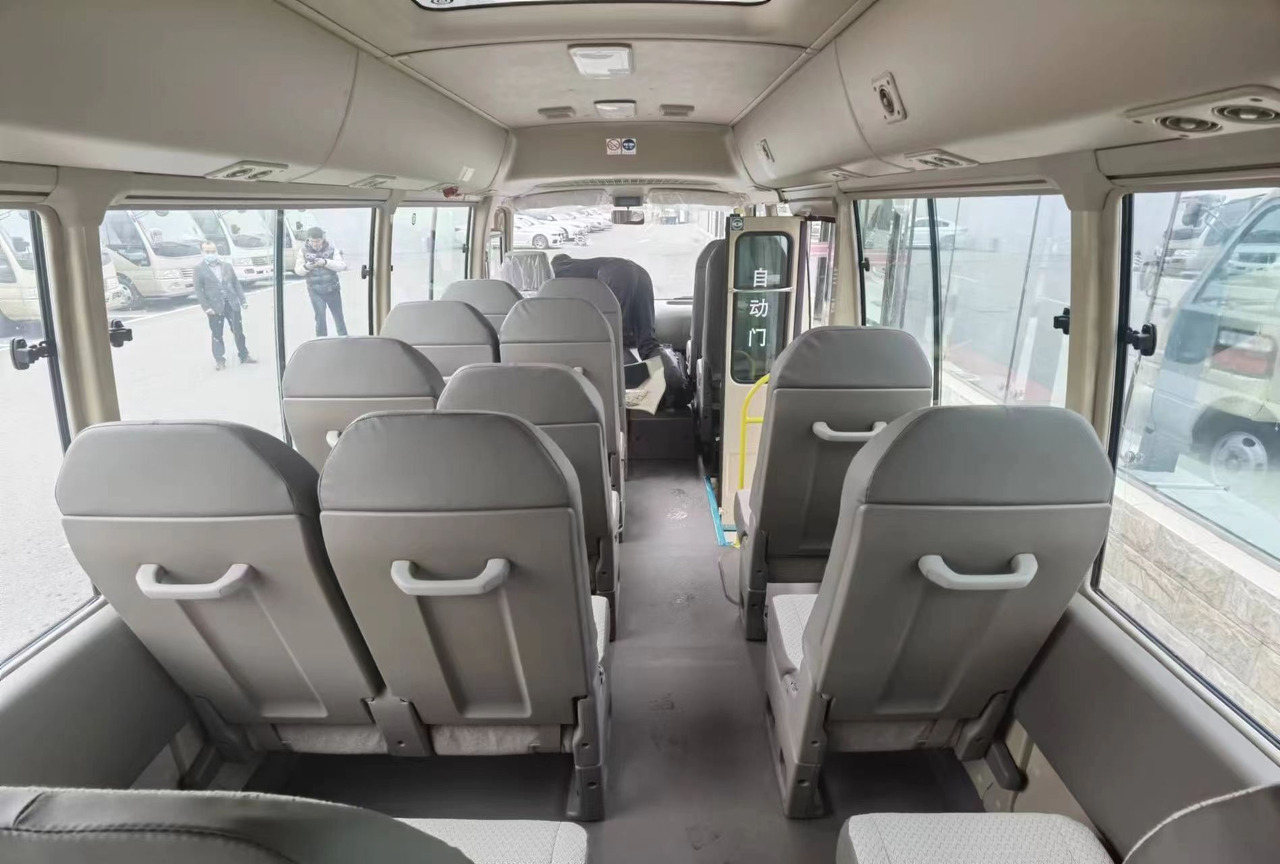 TOYOTA COASTER - Bus: picture 3 TOYOTA COASTER - Bus: picture 3