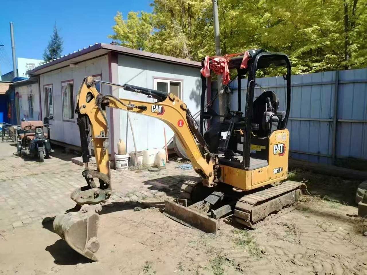 CAT 301.7 - Mini excavator: picture 2 CAT 301.7 - Mini excavator: picture 2