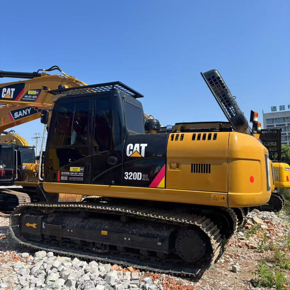 CAT 320D2L - Crawler excavator: picture 1 CAT 320D2L - Crawler excavator: picture 1