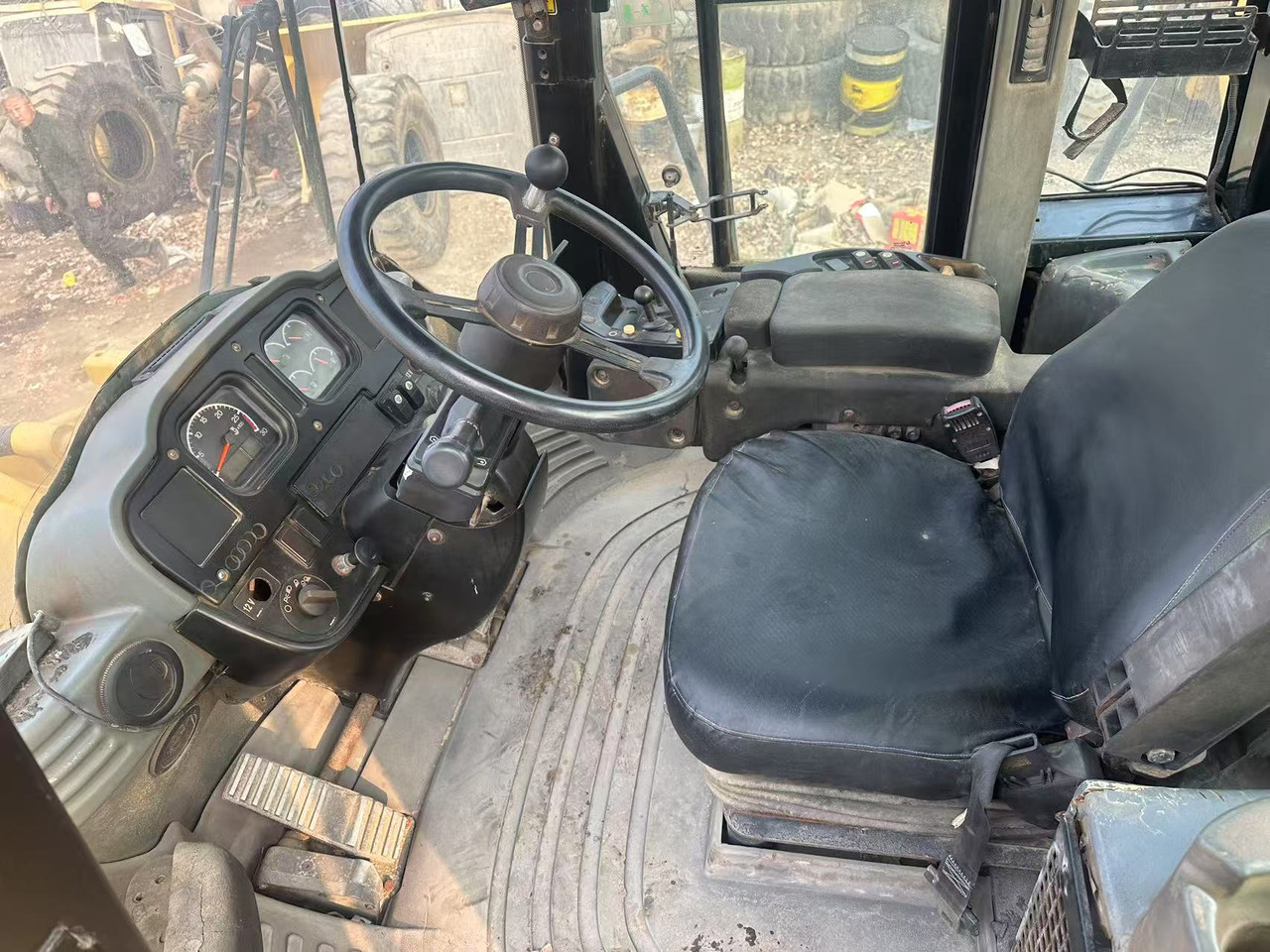 CAT 966H - Wheel loader: picture 4 CAT 966H - Wheel loader: picture 4