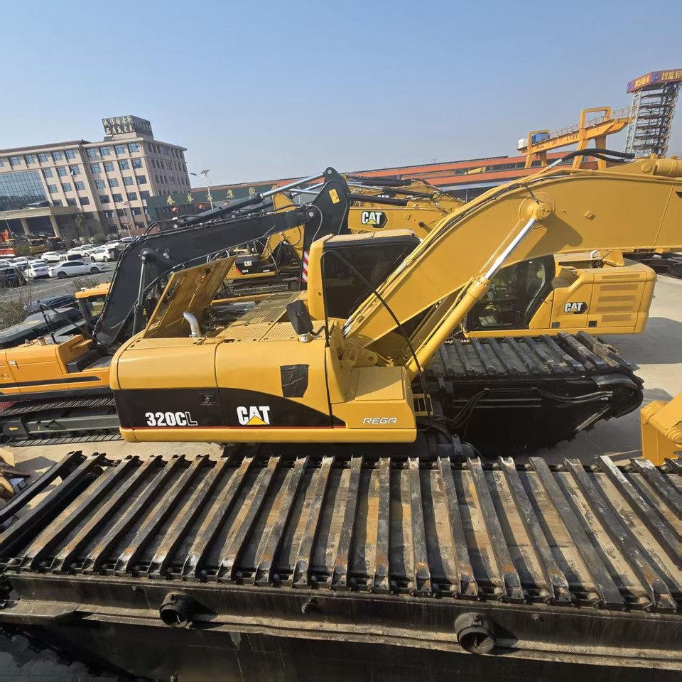 Amphibious excavator CATERPILLAR 320C boat excavator: picture 14