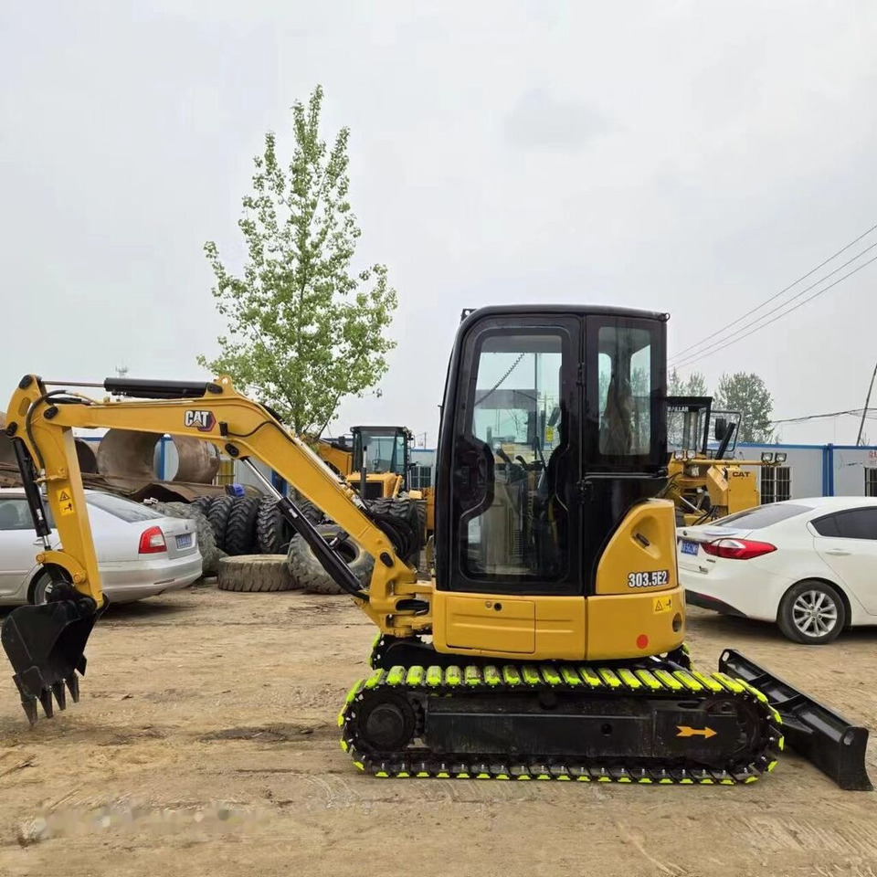 Caterpillar 303.5E2 - Mini excavator: picture 5 Caterpillar 303.5E2 - Mini excavator: picture 5