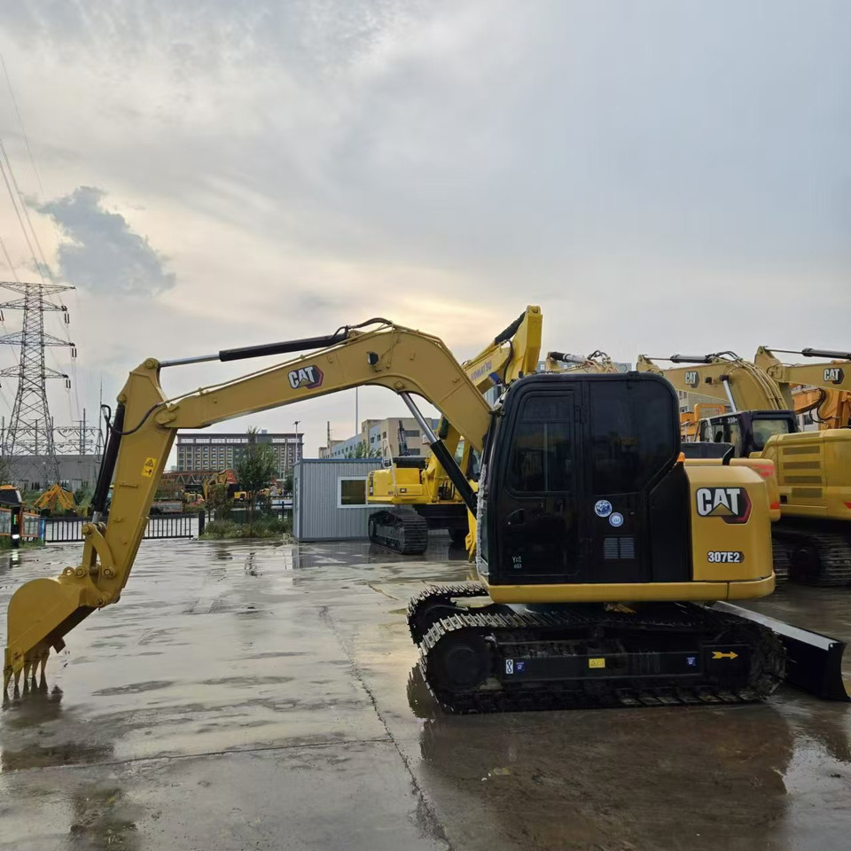 Caterpillar 307E2 - Mini excavator: picture 2 Caterpillar 307E2 - Mini excavator: picture 2