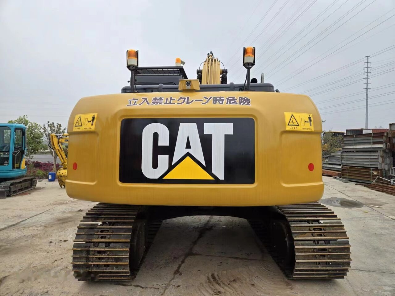 Crawler excavator Caterpillar 320D2: picture 6