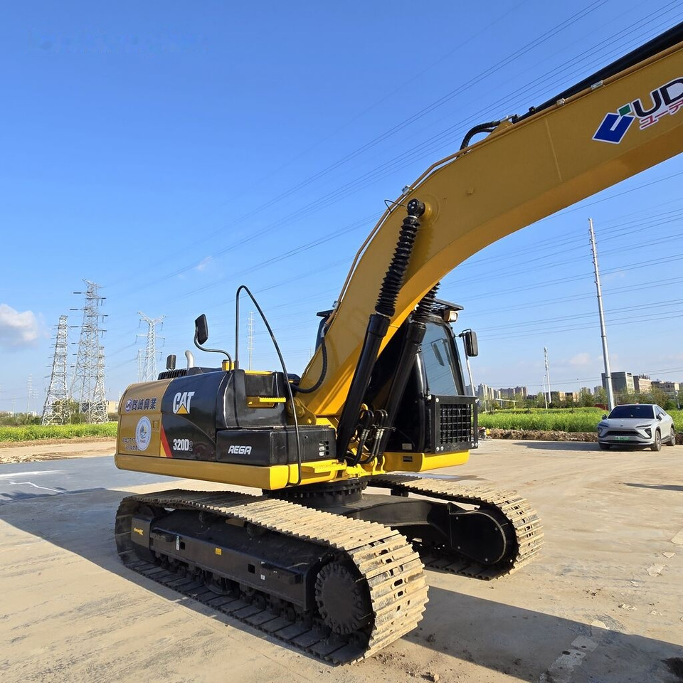 Caterpillar 320D2 - Crawler excavator: picture 2 Caterpillar 320D2 - Crawler excavator: picture 2