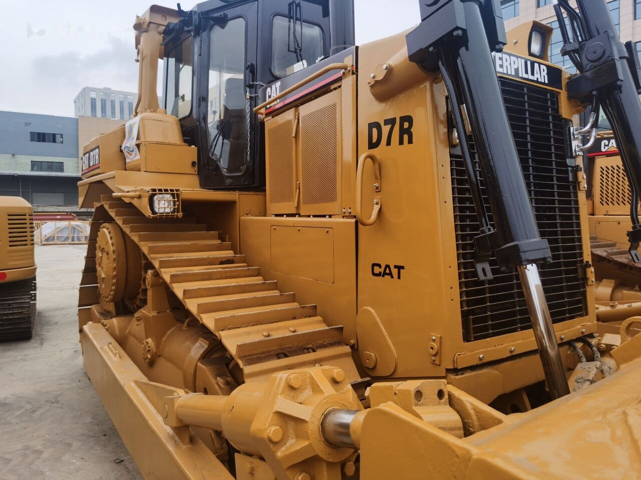 Bulldozer Caterpillar D7R: picture 7