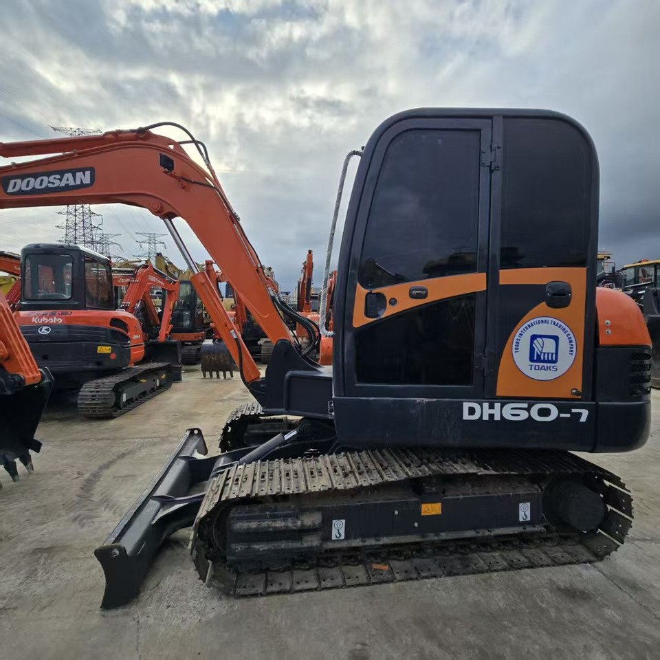 DOOSAN DH60-7 - Mini excavator: picture 5 DOOSAN DH60-7 - Mini excavator: picture 5