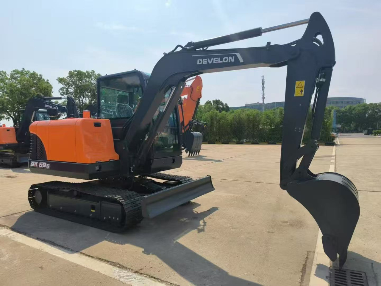 DOOSAN DX60D - Mini excavator: picture 1 DOOSAN DX60D - Mini excavator: picture 1