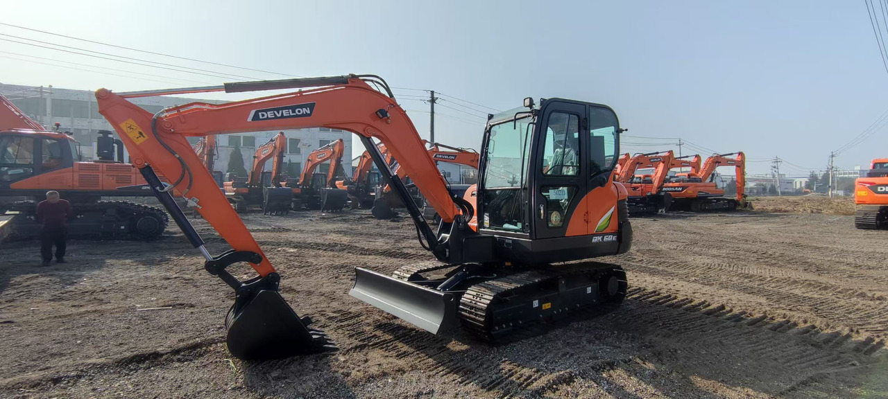 DOOSAN DX60E - Mini excavator: picture 2 DOOSAN DX60E - Mini excavator: picture 2