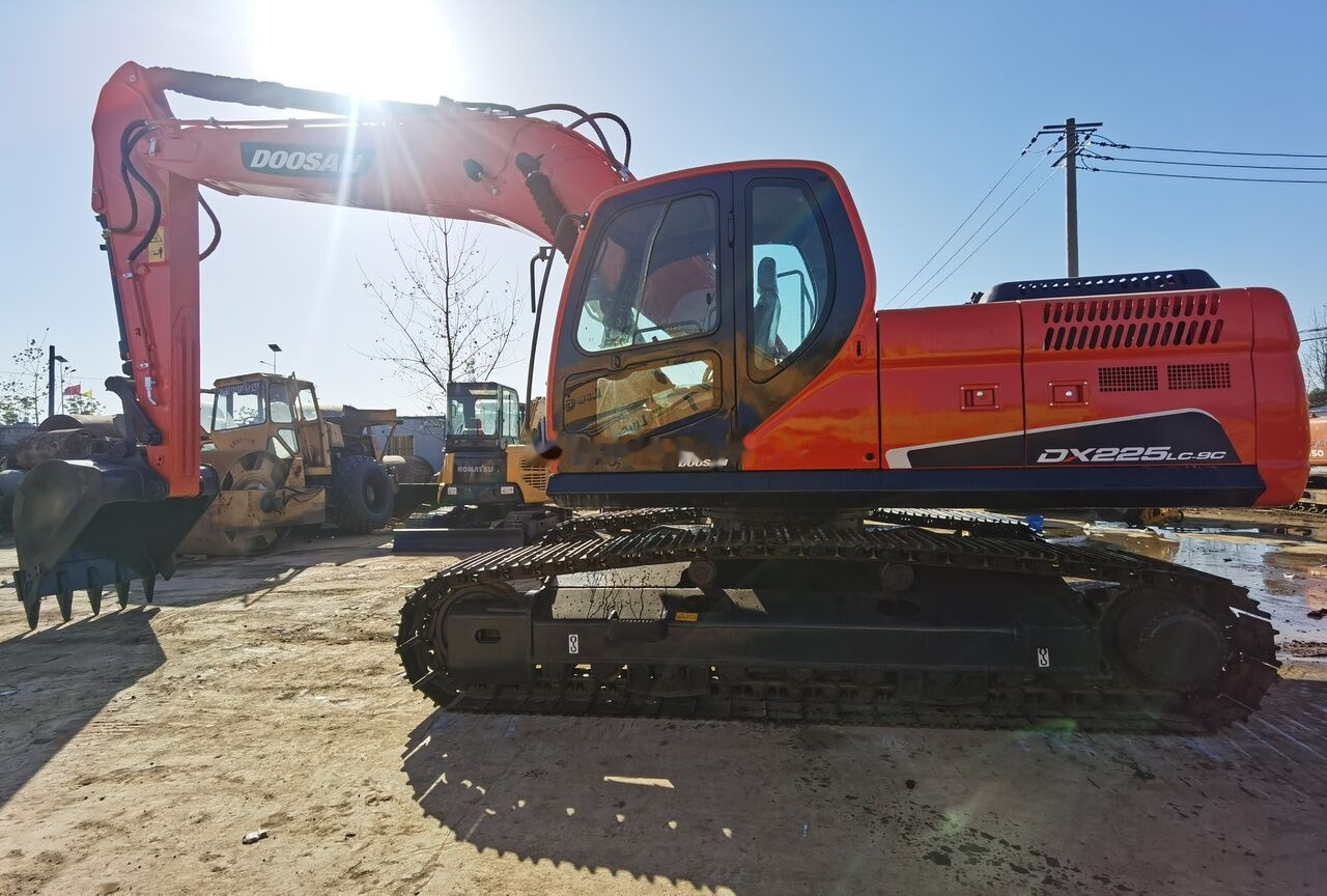 Doosan DX225LC - Crawler excavator: picture 4 Doosan DX225LC - Crawler excavator: picture 4