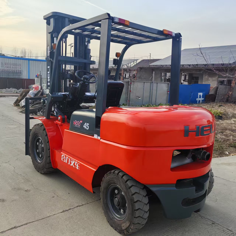 HELI FD45 - Diesel forklift: picture 3 HELI FD45 - Diesel forklift: picture 3