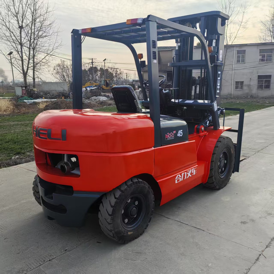 HELI FD45 - Diesel forklift: picture 2 HELI FD45 - Diesel forklift: picture 2