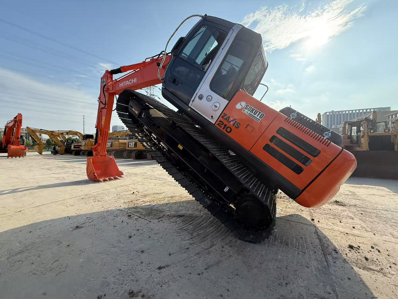 HITACHI ZX210 - Crawler excavator: picture 5 HITACHI ZX210 - Crawler excavator: picture 5