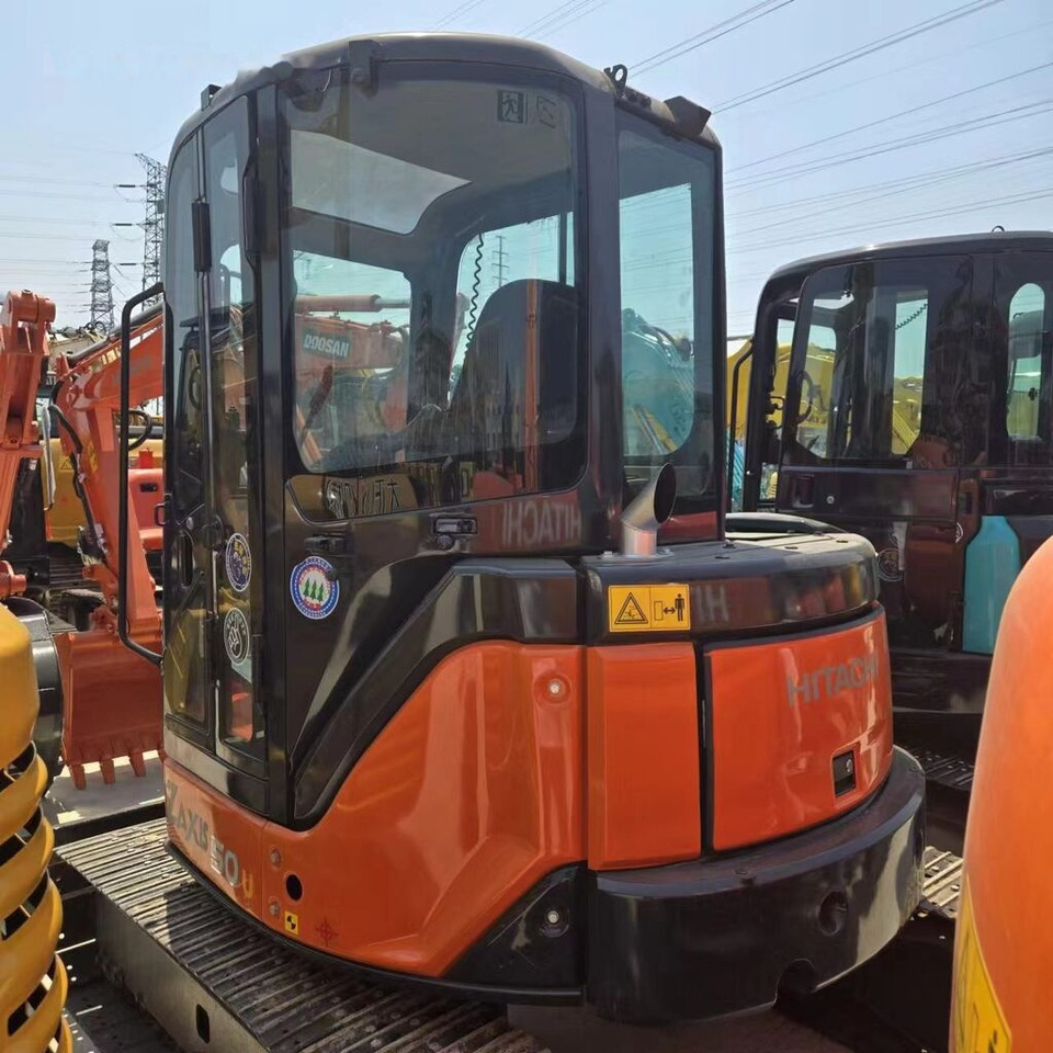 Hitachi ZX50U - Mini excavator: picture 1 Hitachi ZX50U - Mini excavator: picture 1