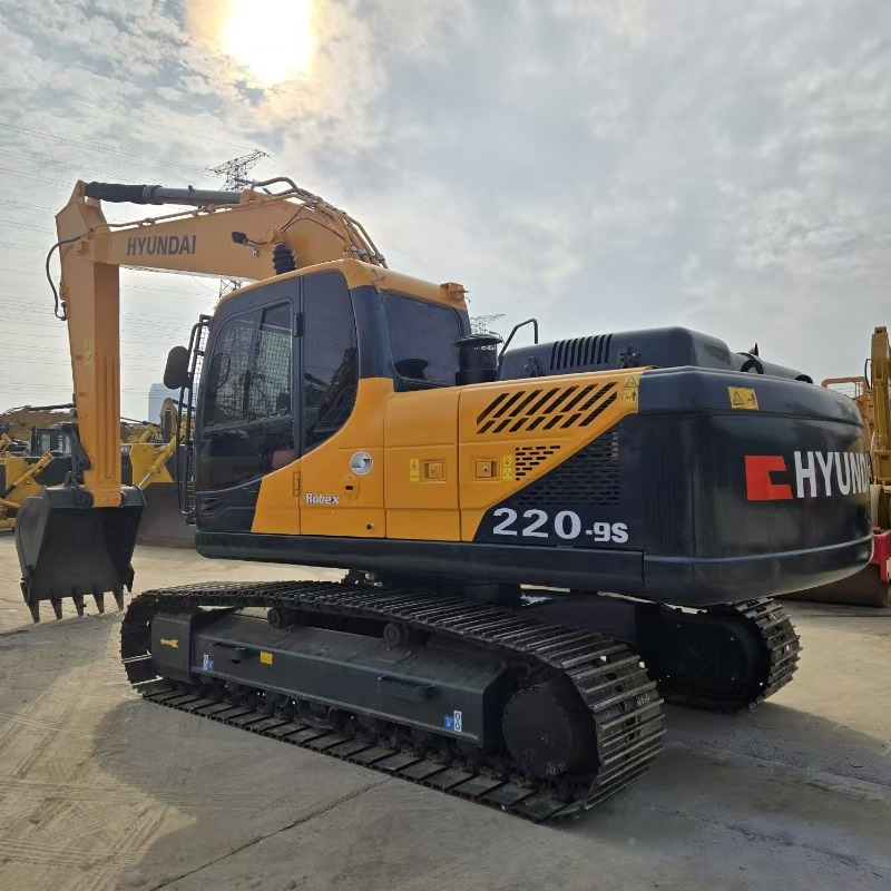 Hyundai R220-9S - Crawler excavator: picture 1 Hyundai R220-9S - Crawler excavator: picture 1